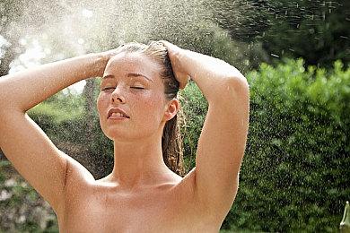 国外零售商开始降价促销《艾尔登法环》